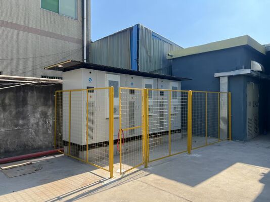 Compact BESS batterij energieopslag systeem geschikt voor commerciële industriële